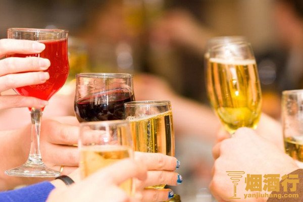 喝酒后胃难受怎么办 喝完酒胃不舒服